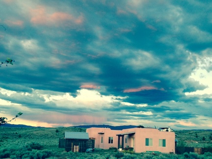 En Taos: In the News