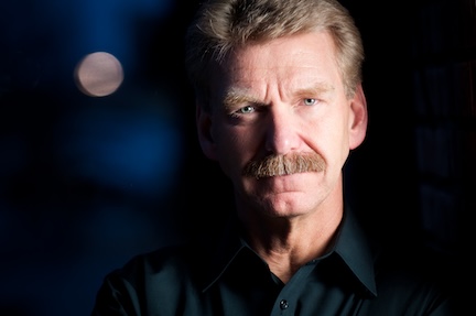 6Ws with Author Gregg Luke